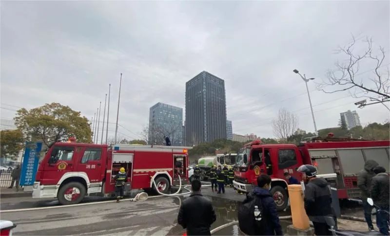 92305 1·16江西南昌一厂房发生火灾，暂无人员伤亡