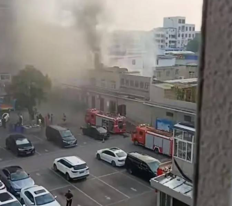 191145 【事故快讯】天津津南区一医院起火，消防：火已基本扑灭